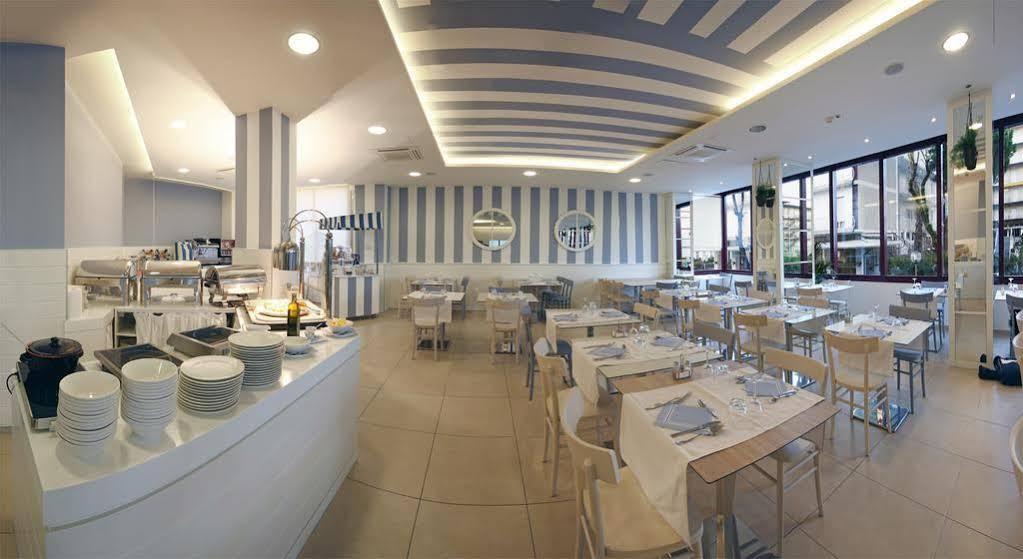 Hotel Panorama Cattolica Luaran gambar